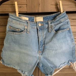 Target (Universal Thread) Shorts - Size 25